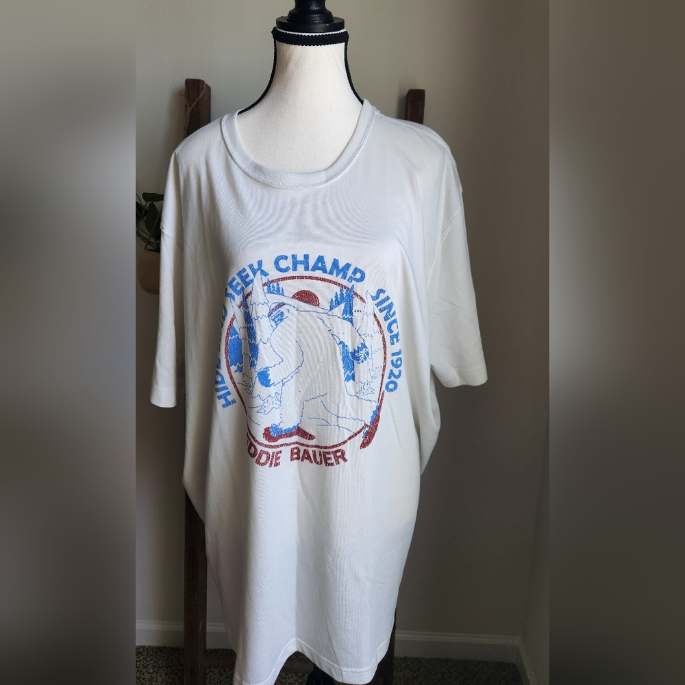 Eddie Bauer White Graphic Short Sleeve Tee with Blue and Red Print